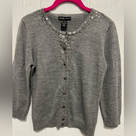 NEW YORK & COMPANY size xs gray cardigan sweater with sequin detail - Picture 1 of 3